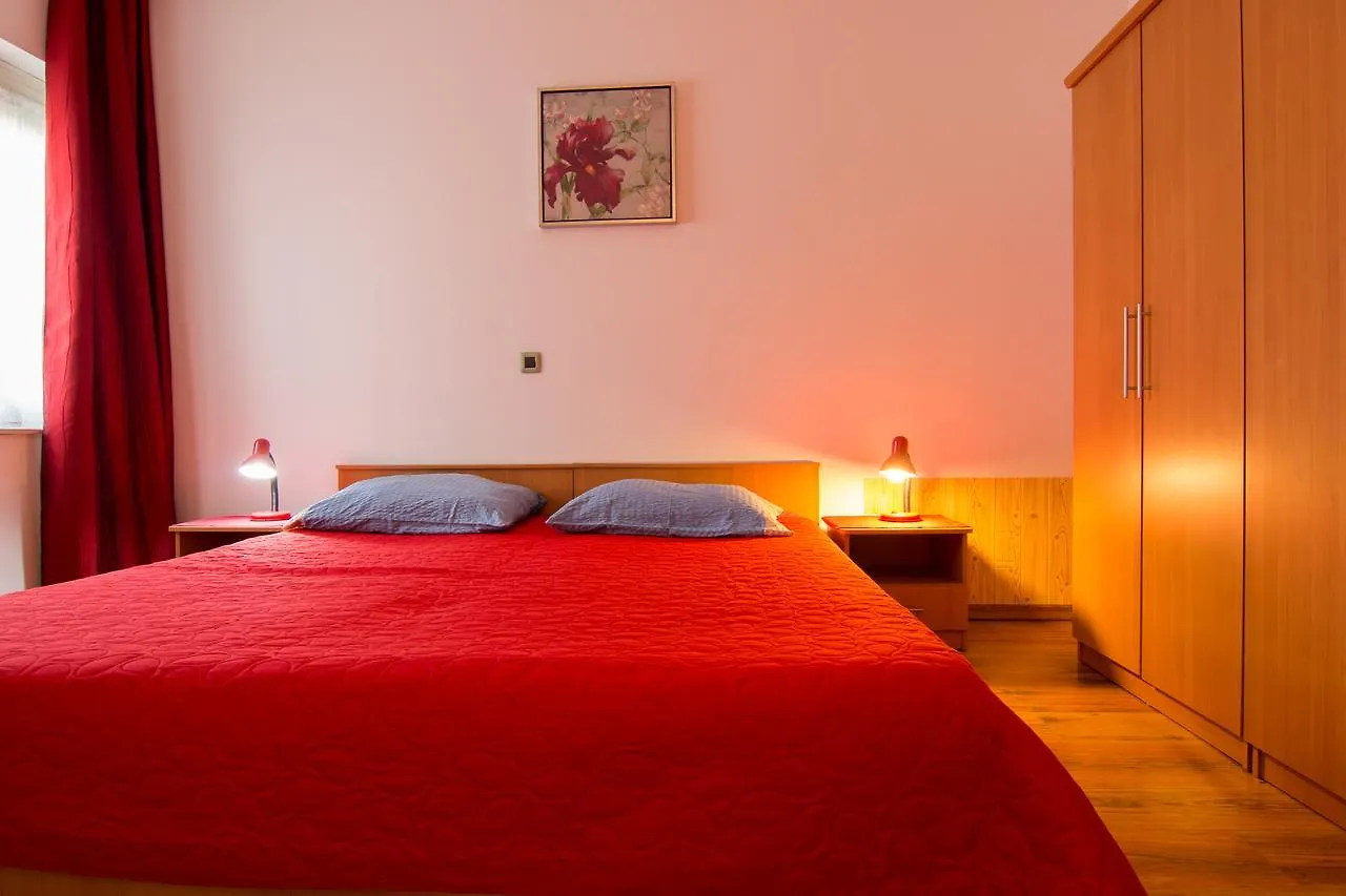 Apartments Nada 354 파자나